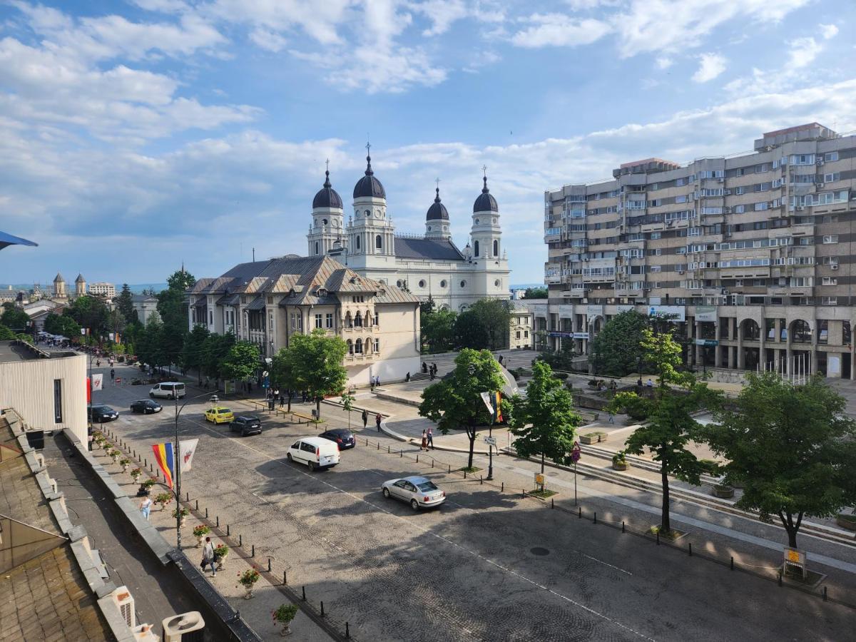 Stefan Cel Mare Boulevard Pedestrian Street Palas Яссы Экстерьер фото